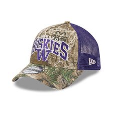 New Era Washington Huskies Realtree Camo 9Forty Huskies A Frame Trucker Hat